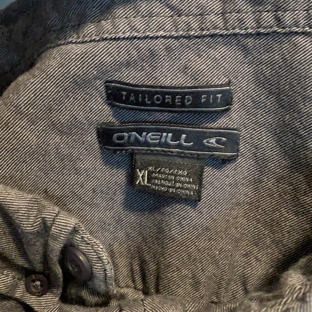 O’Neill Tailored Fit Button Down Shirt - Picture 3 of 4